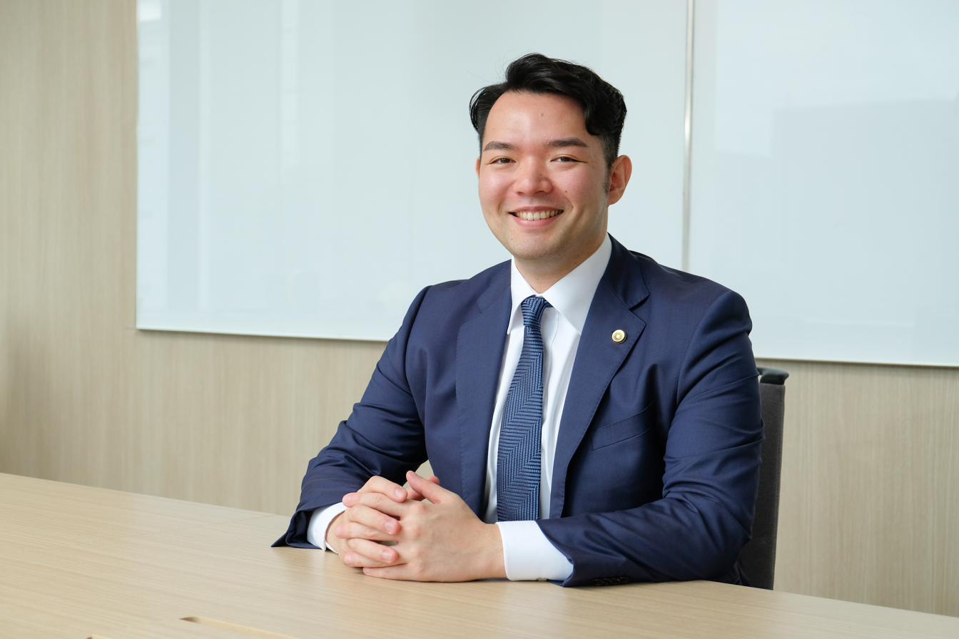 弁護士 荒木謙人